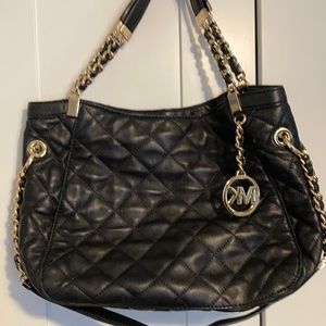Micheal Kors shoulder / arm bag